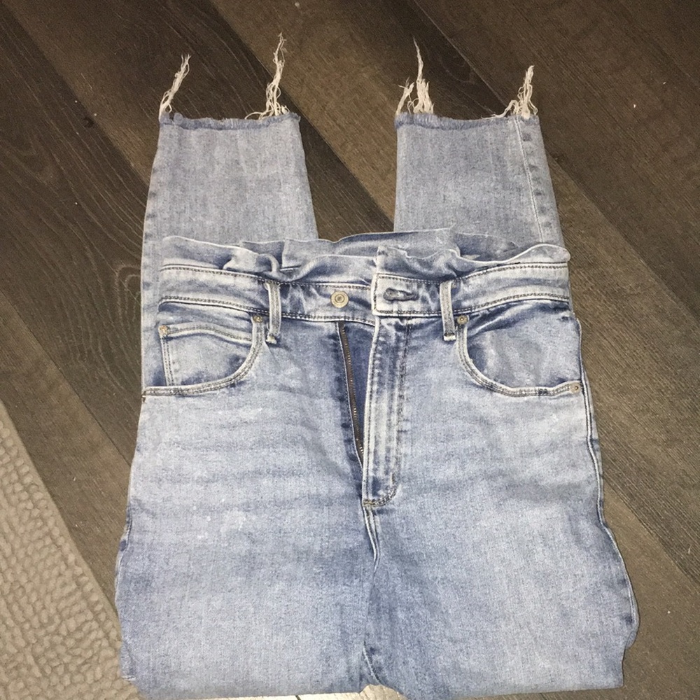 Abercrombie Ultra High Rise Super Skinny Ankle jean